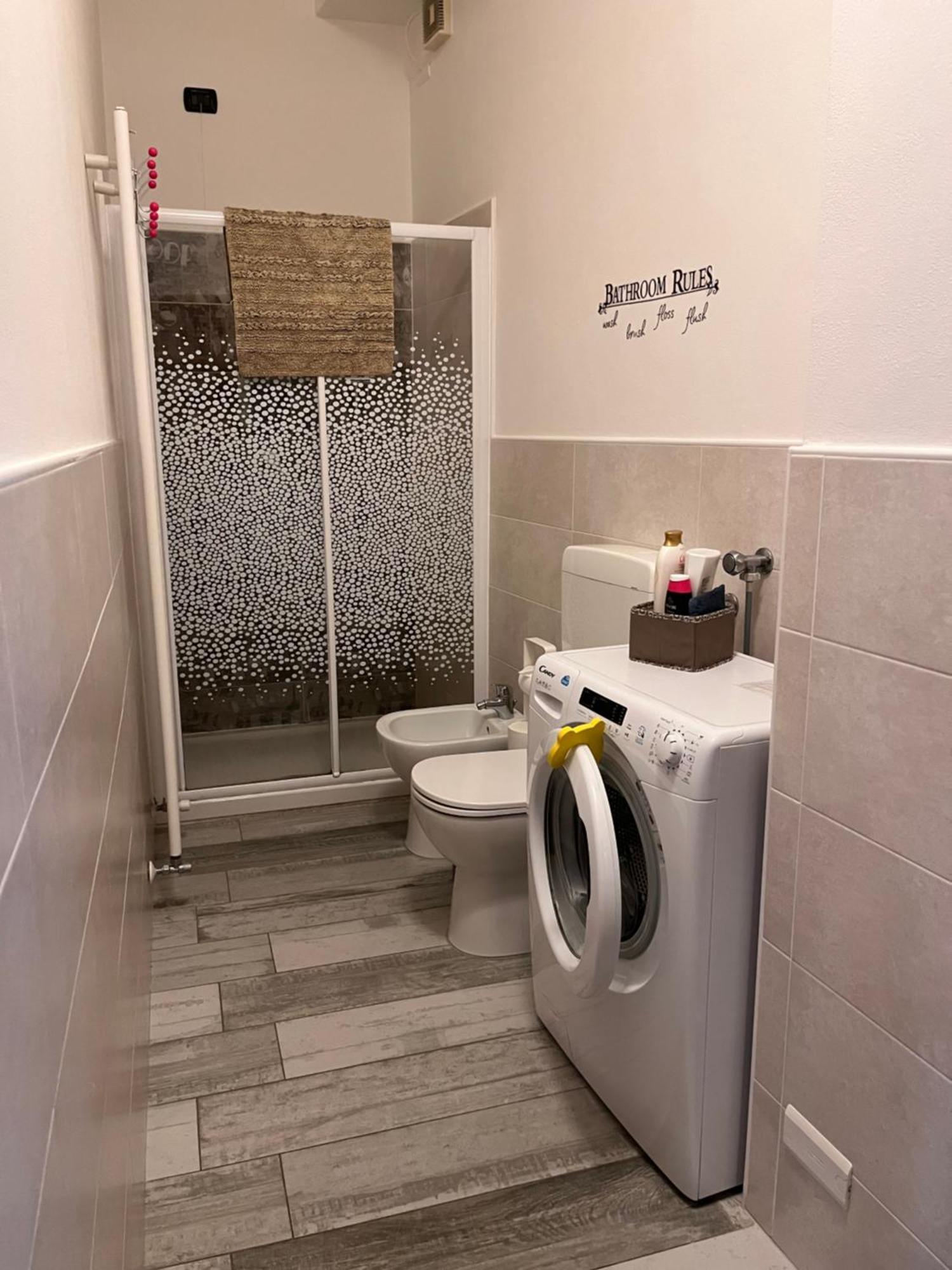 Il Cortile Como Single & Double Room In Apartment No Hotel Экстерьер фото