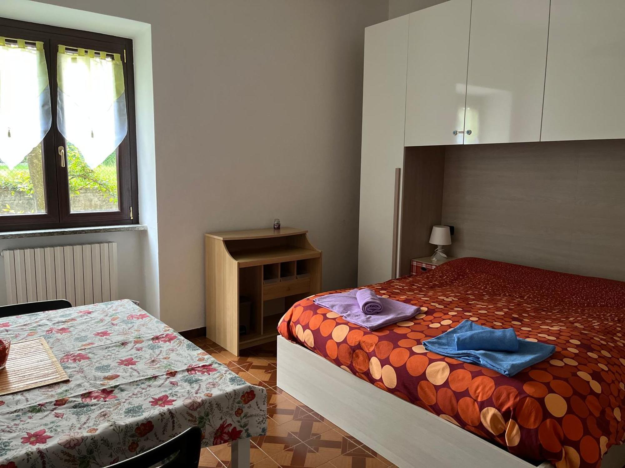 Il Cortile Como Single & Double Room In Apartment No Hotel Экстерьер фото