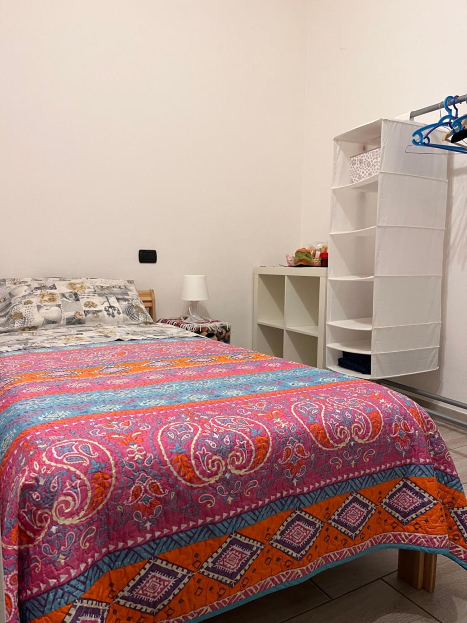 Il Cortile Como Single & Double Room In Apartment No Hotel Экстерьер фото