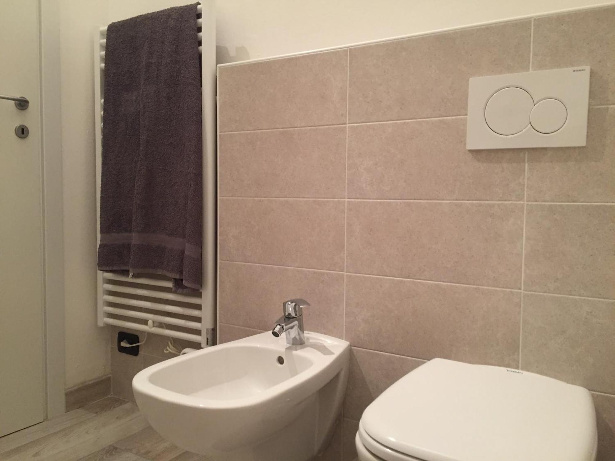 Il Cortile Como Single & Double Room In Apartment No Hotel Экстерьер фото